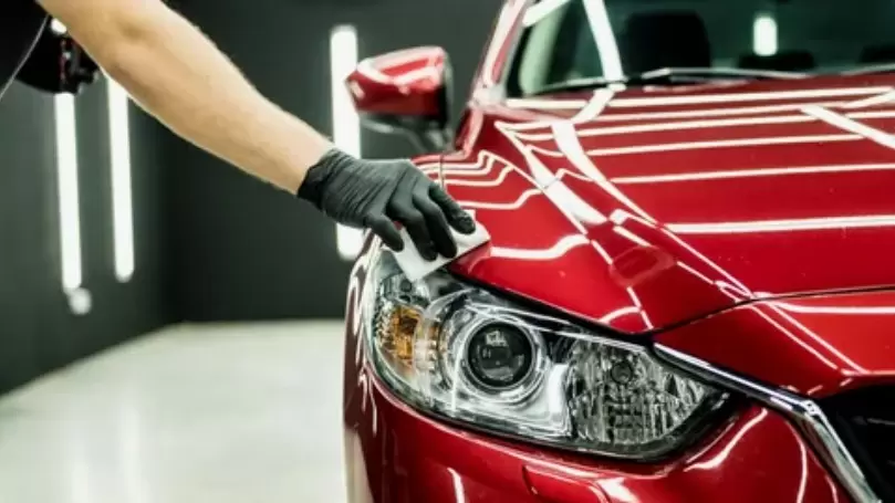 How Much Should You Tip the Auto Detailing Professional