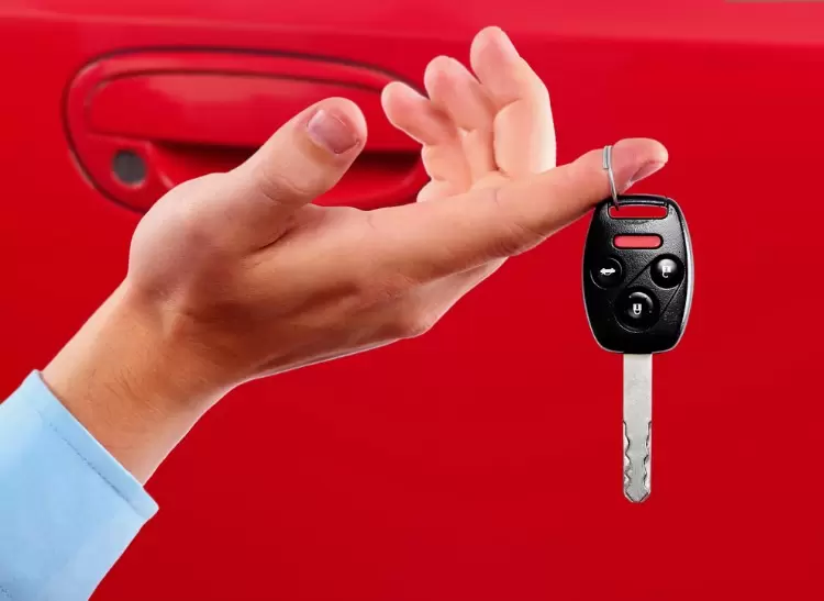 Locksmiths Make Car Key