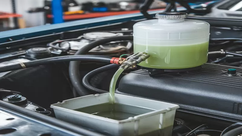 The Benefits of Regular Coolant Flushes