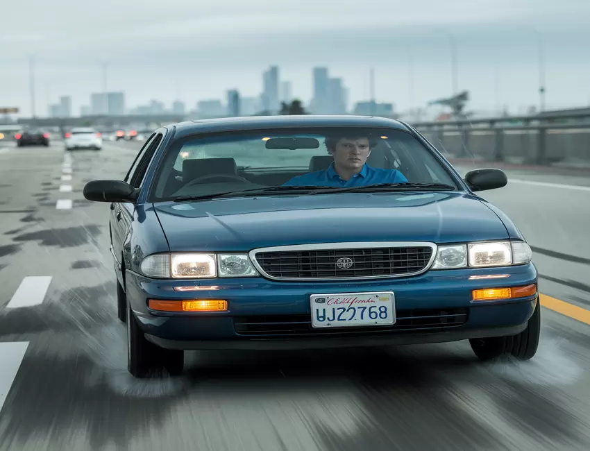 Mastering Driving Techniques in Strong Winds