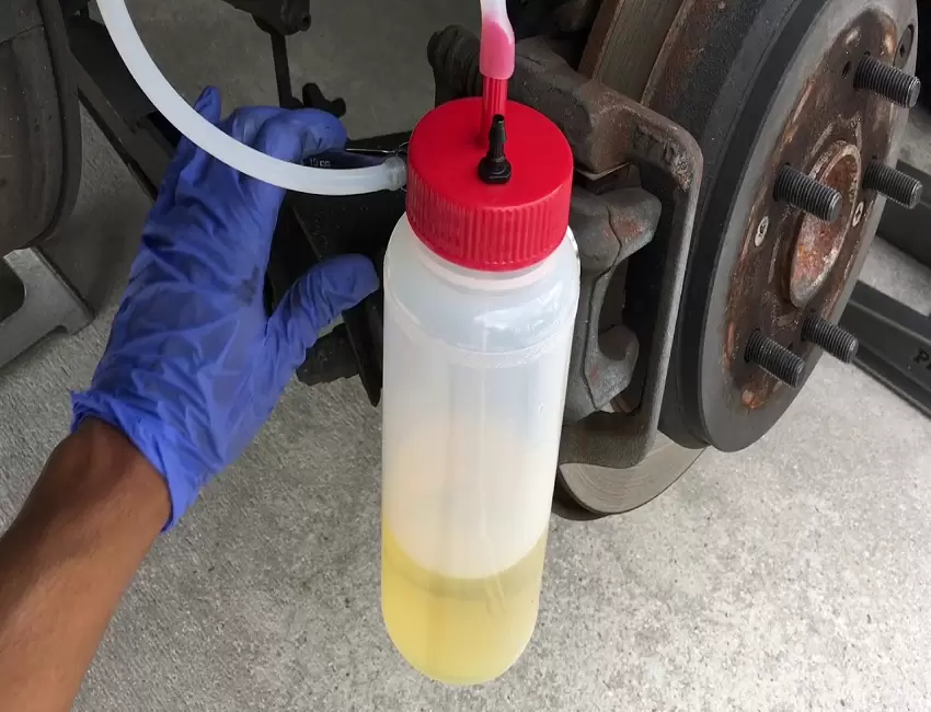 The Dangers of Mixing Brake Fluids